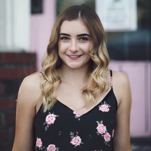 Meet your Posher, Alyssa